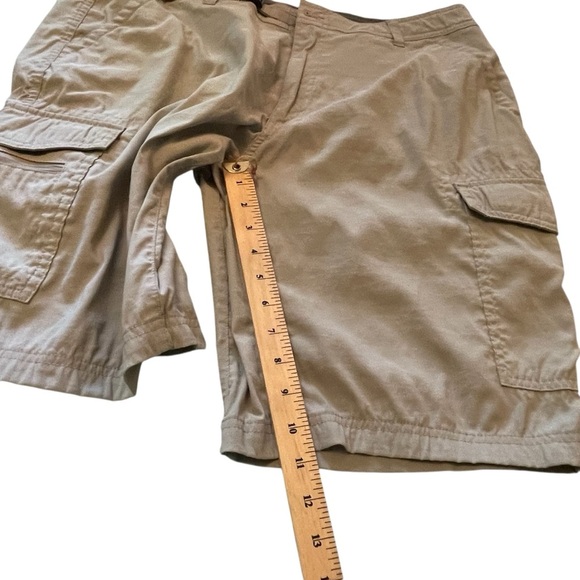 B.C. Clothing Expedition Tan Cargo Shorts-Size 38-5 Front Pockets-2 Back Pockets - Picture 12 of 13